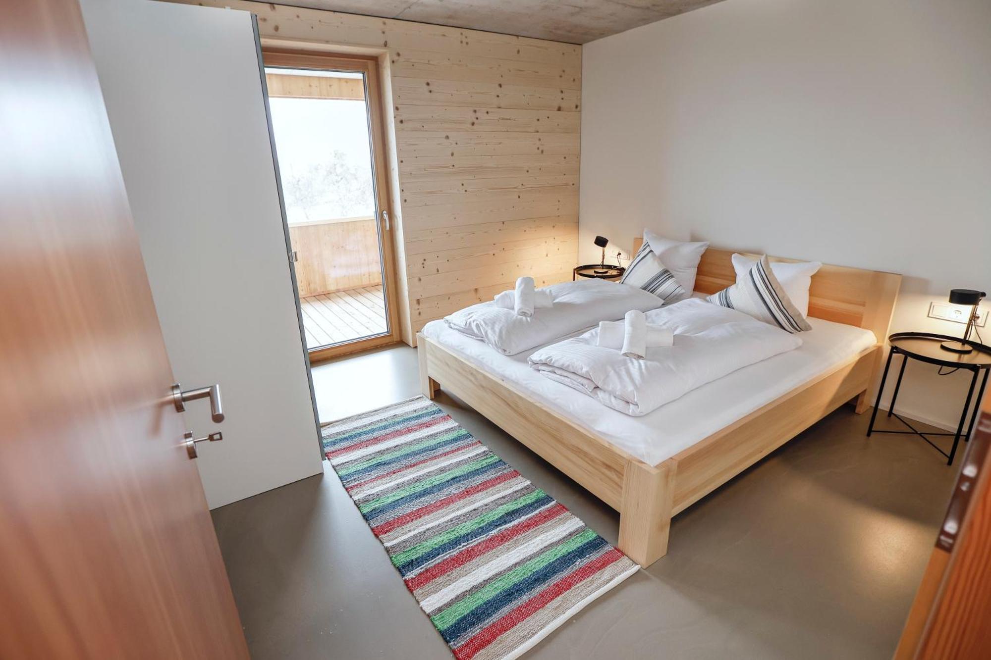 Boutique Apartments Lustenau Nachhaltige Kuehlung Ueber Erdsonde Und Fussbodenkuehlung Bilik gambar
