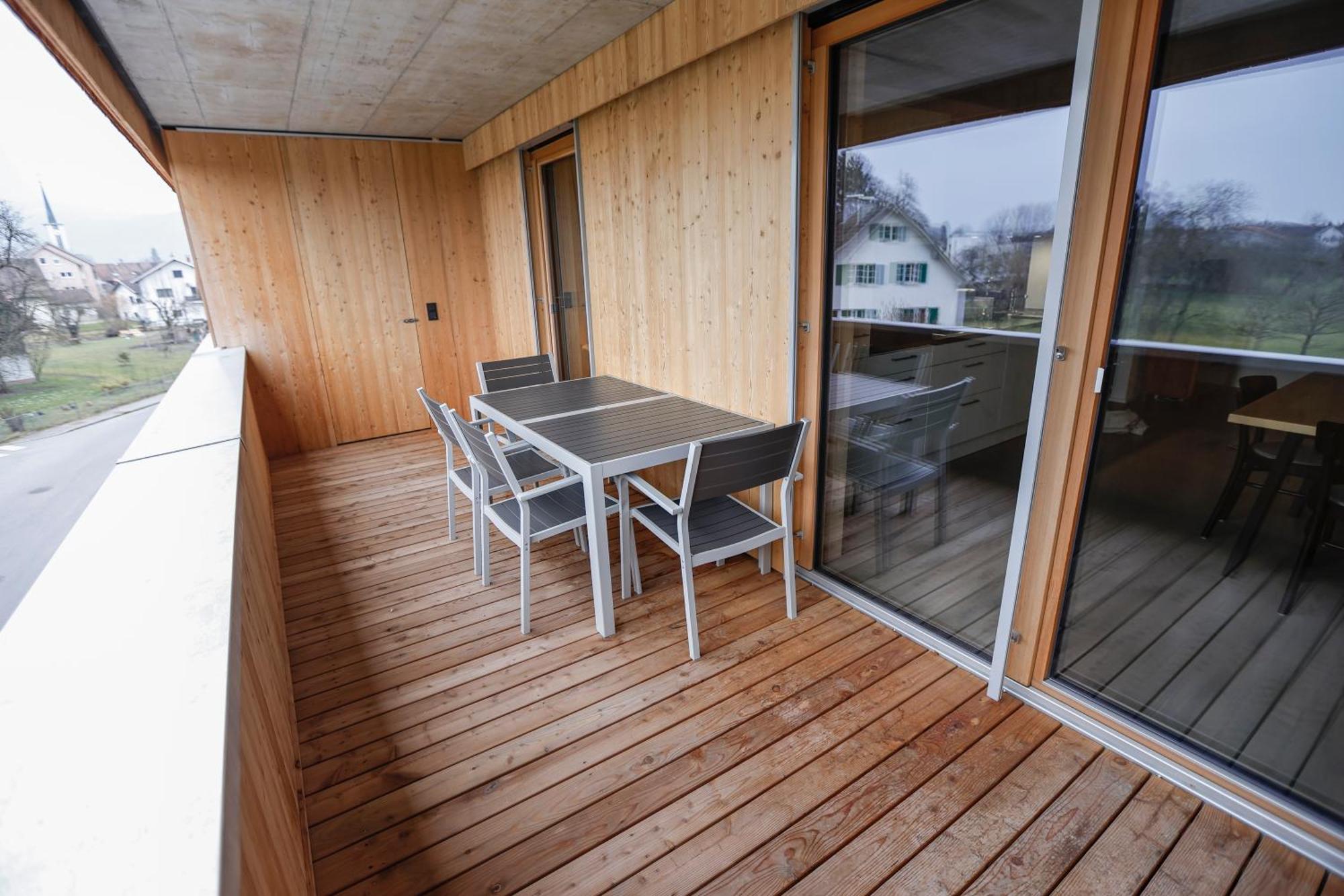 Boutique Apartments Lustenau Nachhaltige Kuehlung Ueber Erdsonde Und Fussbodenkuehlung Bilik gambar